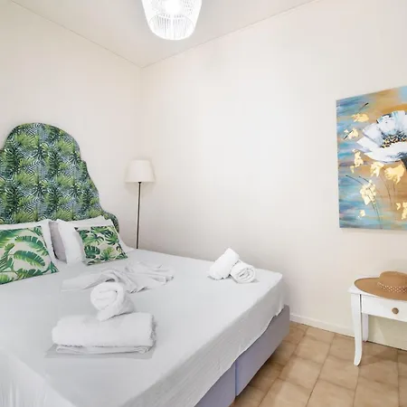 M1 招待所 尼基亚娜